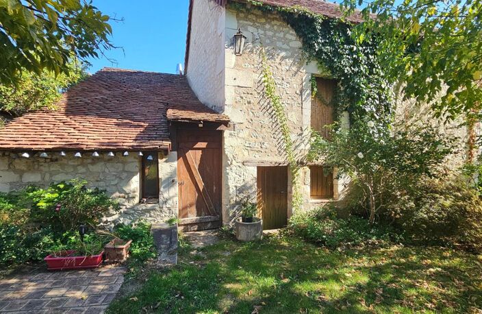 Bien d'exception au cœur du village, avec jardin et piscine chauffée et climatisation. — photo 2