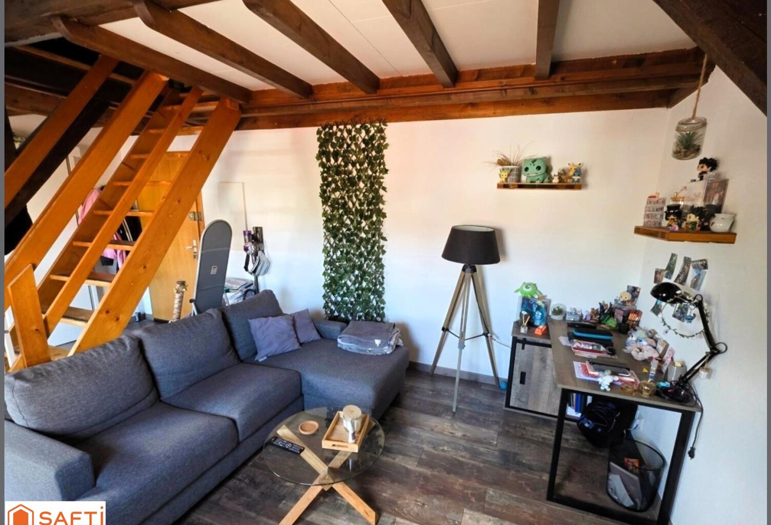 Studio + mezzanine + balcon — photo 1