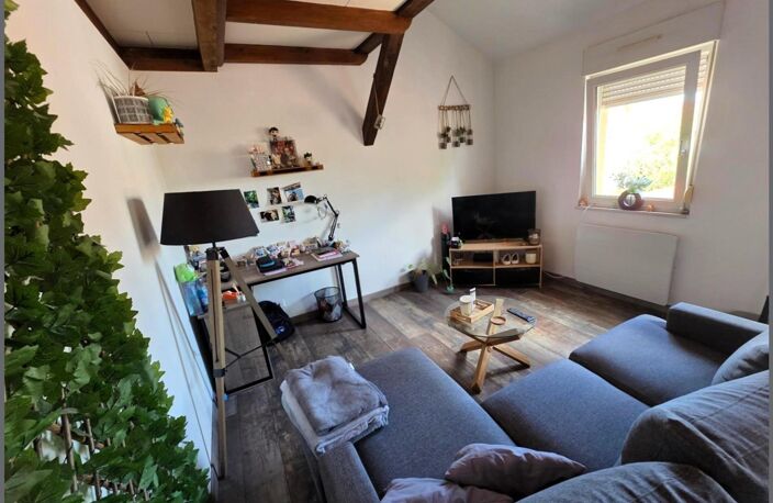 Studio + mezzanine + balcon — photo 2
