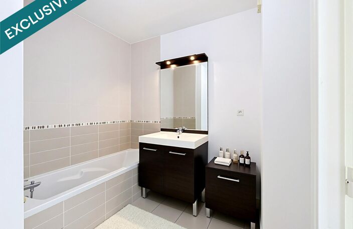 T3 52 m² REFAIT À NEUF  REZ-DE-JARDIN  2 CHAMBRES  — photo 3