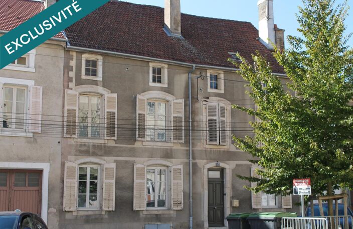 maison de centre ville avec une petite cour — photo 2