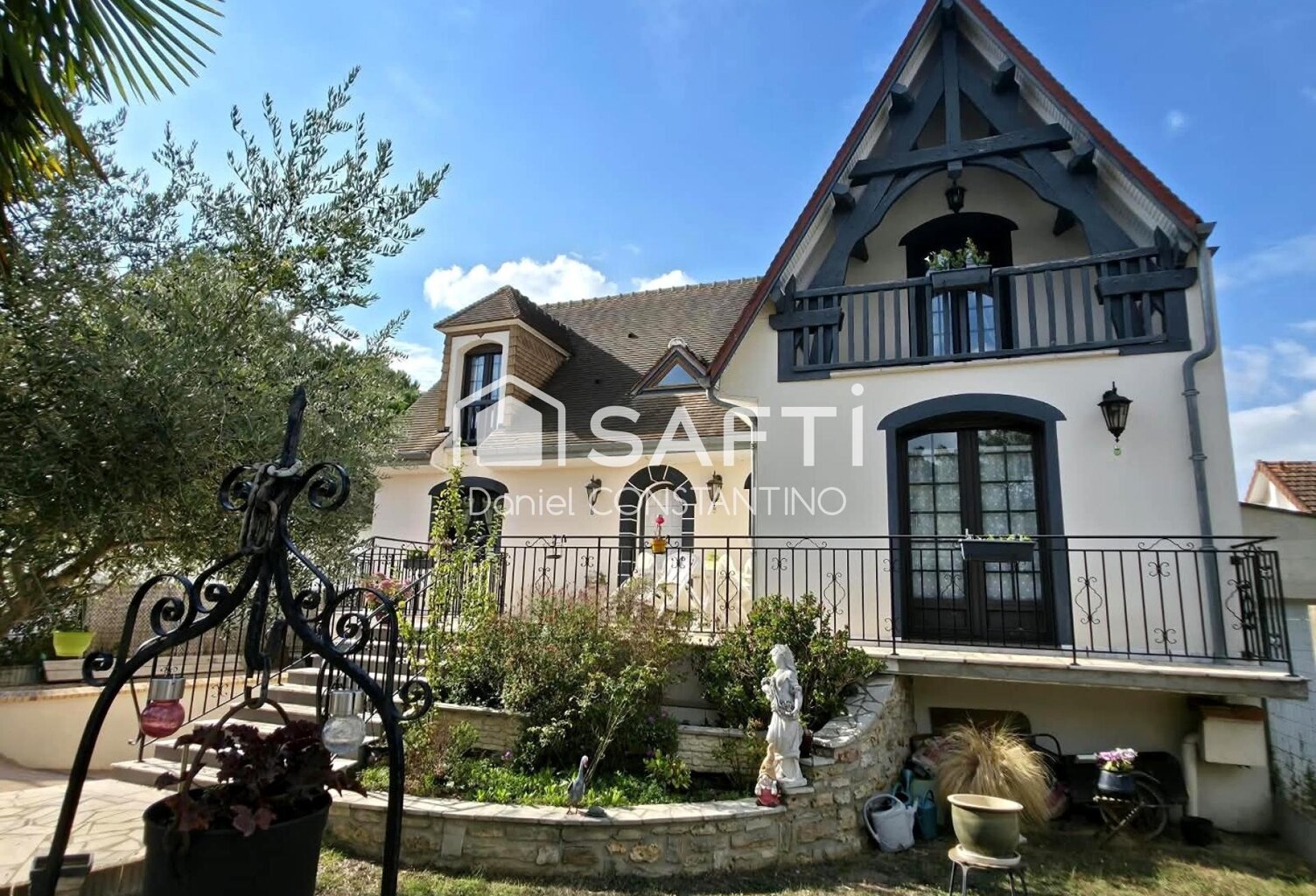 Maison avec Beau Volume et Terrain de 701 m² — photo 1