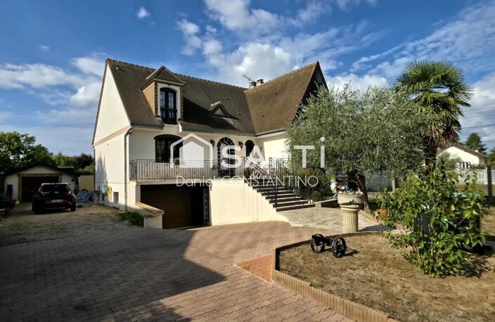 Maison avec Beau Volume et Terrain de 701 m² — photo 2