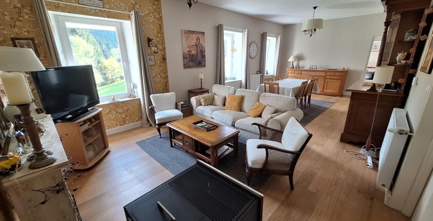 maison rénovée au calme au pied des montagnes — photo 1