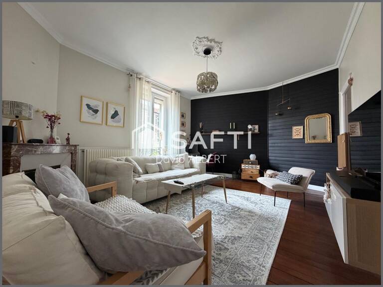 Duplex de caractère avec garage à deux pas du centre ville . — photo 1