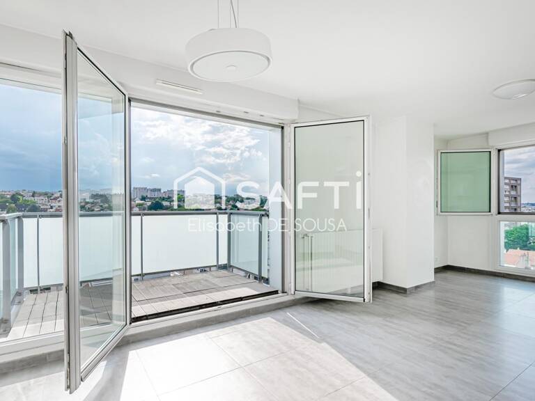 AGREABLE APPARTEMENT SANS VIS A VIS PROCHE TRAMWAY — photo 1