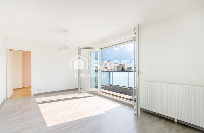 AGREABLE APPARTEMENT SANS VIS A VIS PROCHE TRAMWAY — photo 3