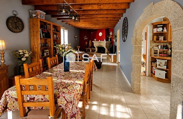 SAINT-CARREUC  Maison 163 m², 5 chambres, jardin — photo 3