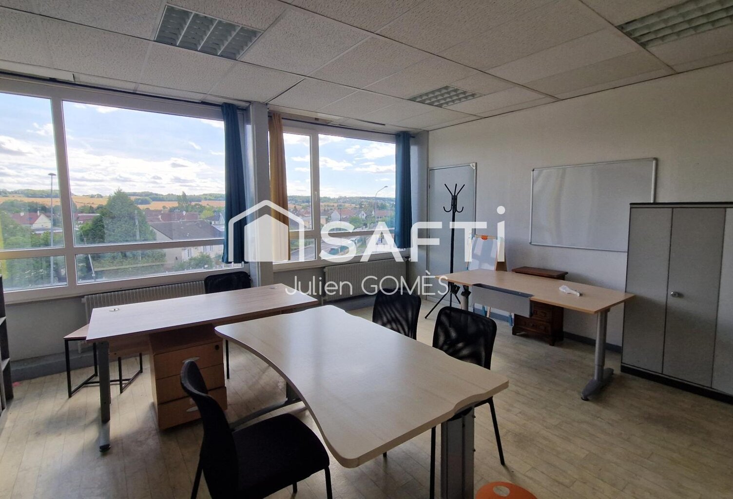 Bureau  de 30m2 à louer 77 Trilport — photo 1