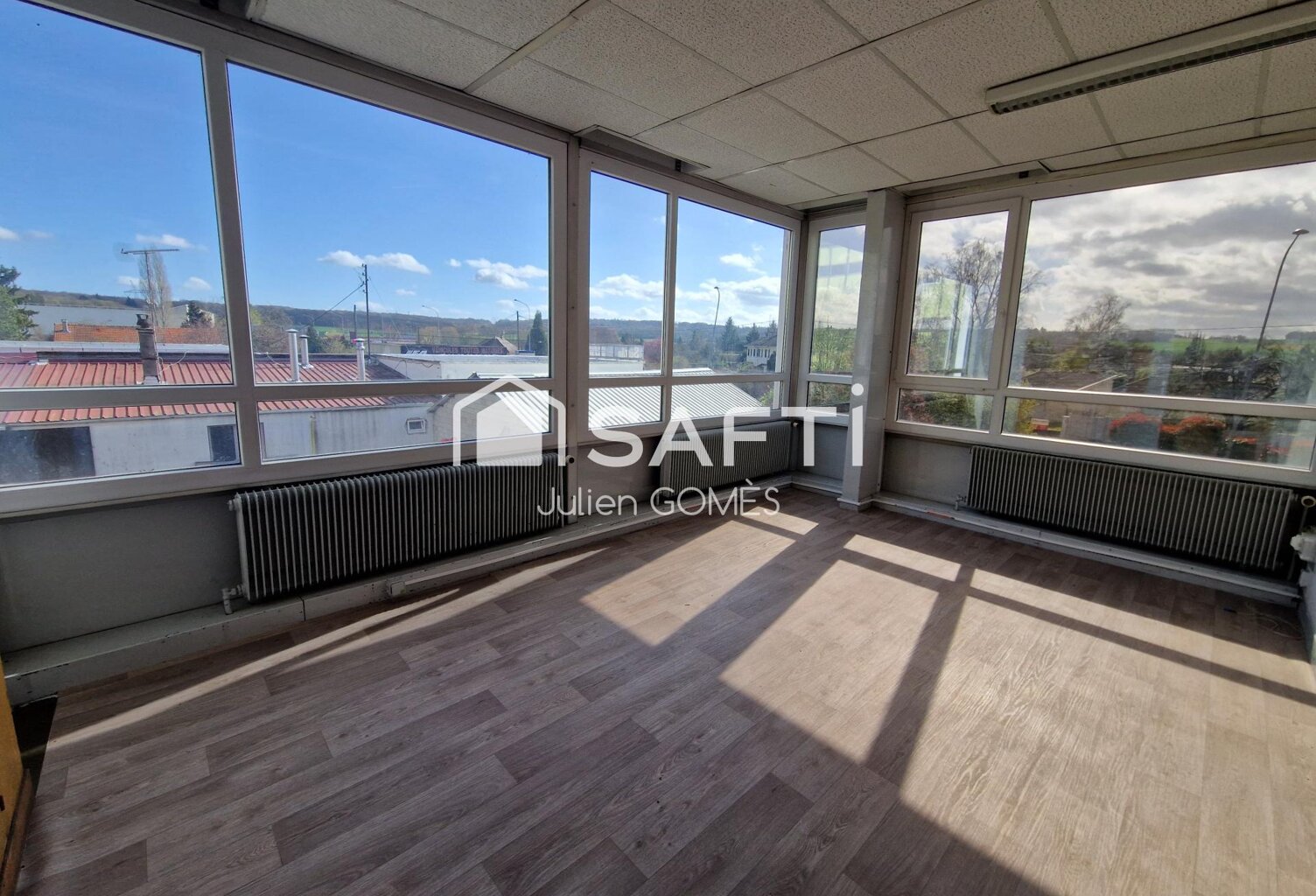Bureau 1 pièce de 19m2 à louer - 77470 Trilport — photo 1