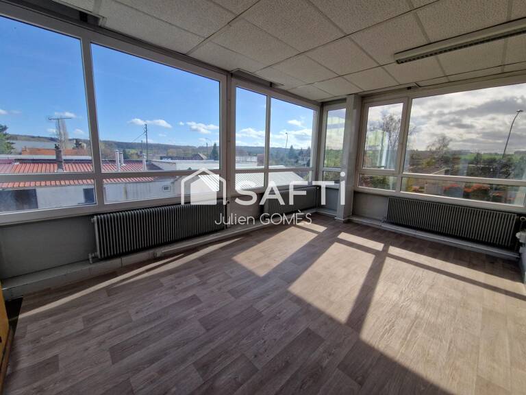Bureau 1 pièce de 19m2 à louer - 77470 Trilport — photo 1