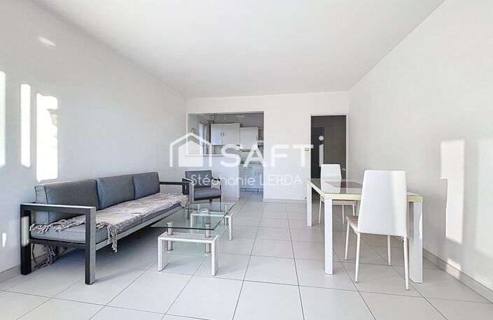 DERNIER ETAGE  LUMINEUX — photo 5