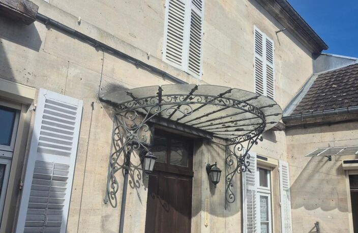 Grande maison de caractère à rénover ! — photo 2