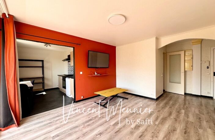 3 Chambres / Lumineux / Ascenseur / Parking — photo 4
