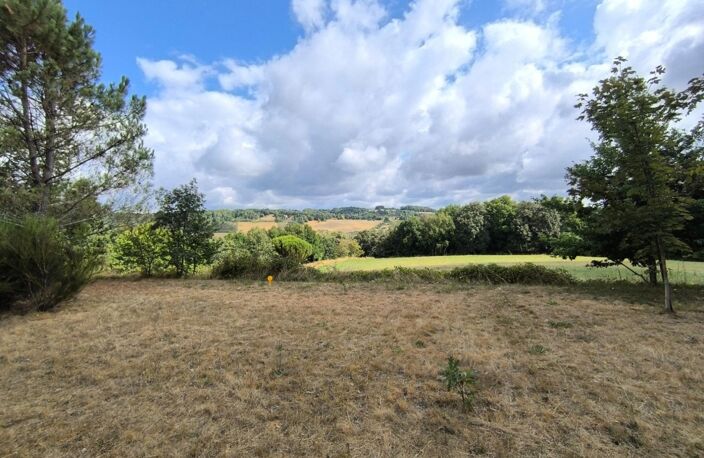 TERRAIN DE 1584m2 SUR LES HAUTEURS DE VERGT — photo 3