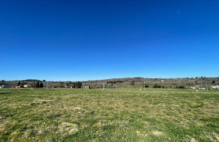 Terrain — photo 2