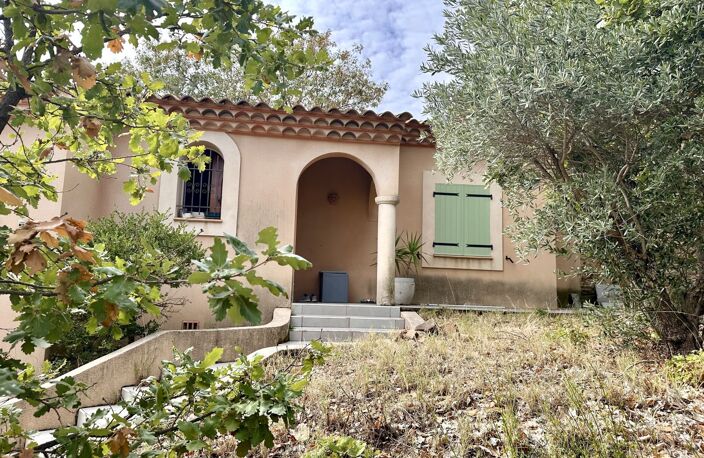 Villa — photo 3