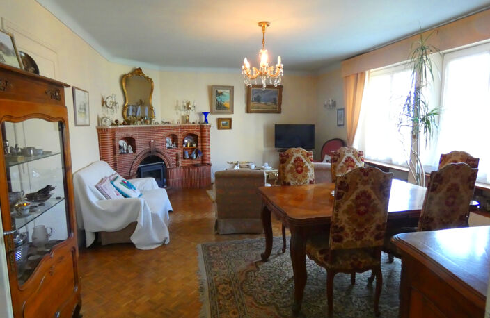 Aurillac maison 5 chambres plus T2 — photo 2