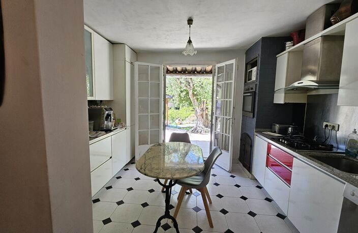 NICE (Rimiez) Maison de charme sur 2 565 m² de terrain paysager — photo 3