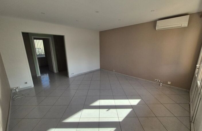À LOUER – AGRÉABLE T3 EN REZ-DE-CHAUSSÉE AVEC GARAGE — photo 3