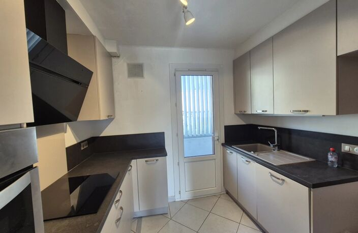 À LOUER – AGRÉABLE T3 EN REZ-DE-CHAUSSÉE AVEC GARAGE — photo 4