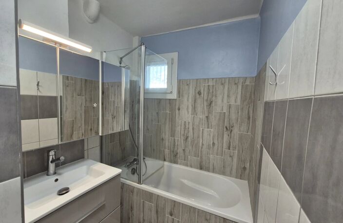 À LOUER – AGRÉABLE T3 EN REZ-DE-CHAUSSÉE AVEC GARAGE — photo 5