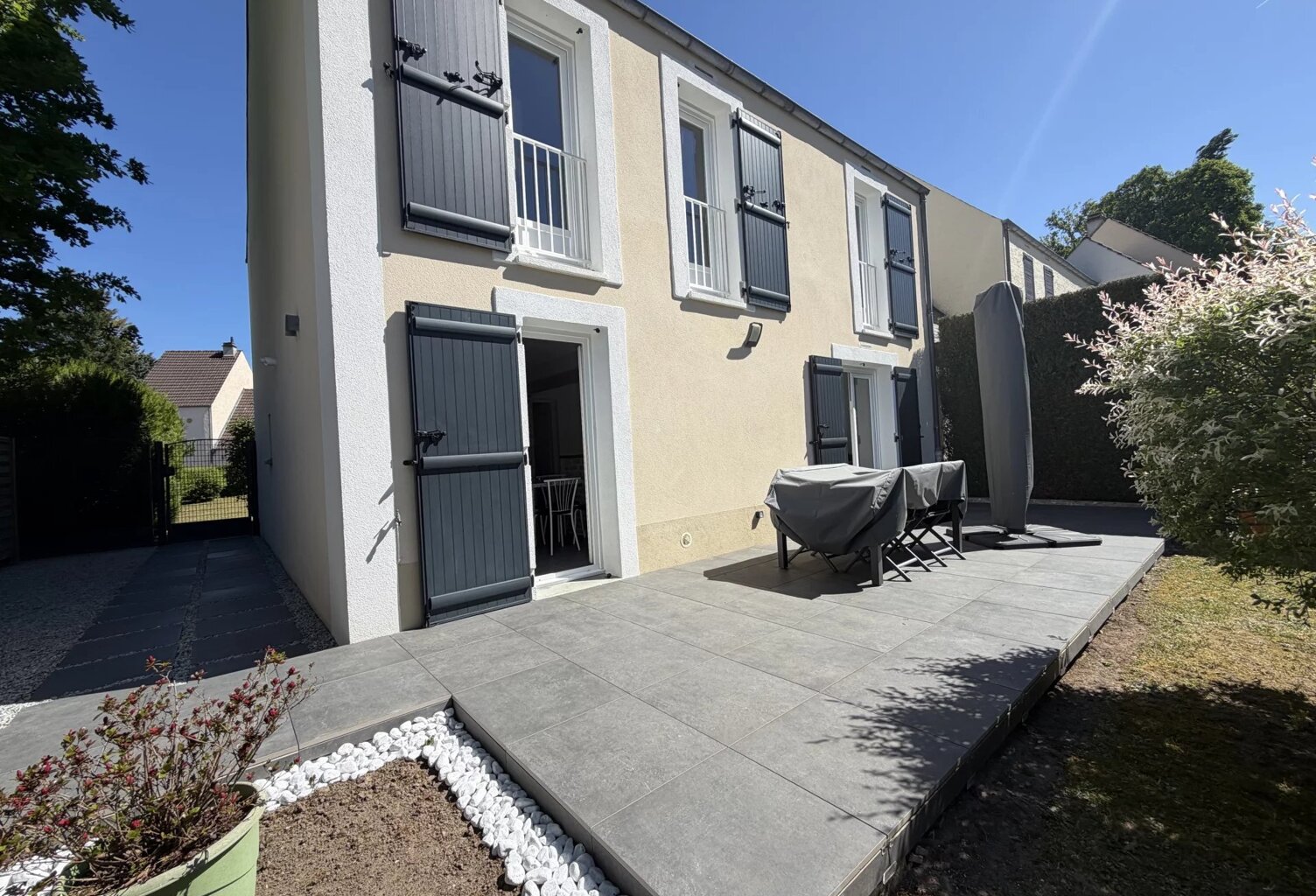 Maison  5 pièce(s) 115.5 m2  sur un terrain de 500 m² à Moret-Loing — photo 1