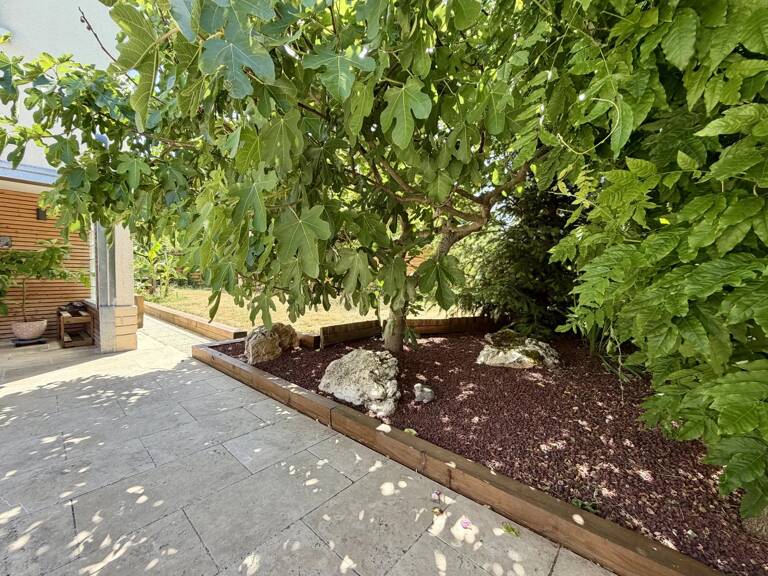 Maison  5 pièce(s) 160 m2 sur un terrain de 484m² à Veneux-les-Sablons — photo 1