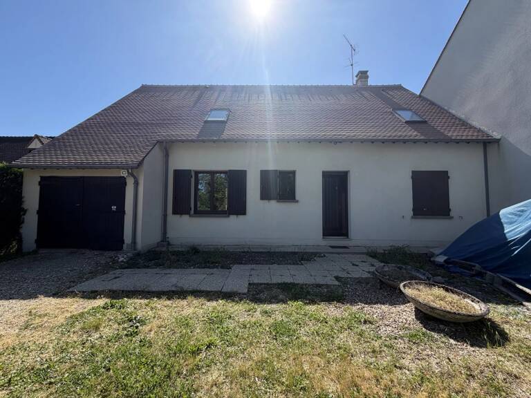 Maison Moret-sur-Loing proche du centre ville 7 pièce(s) 145.43 m2 six chambres, terrain de  413m² — photo 1