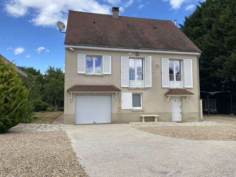 Maison d'habitation d'environ 120 m2 à Saint Jacques 5 pièce(s) avec 4 chambres et sans travaux — photo 1