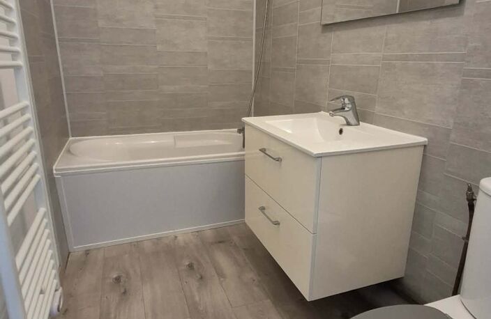 Vente maison 4 pièces 90 m² Montivilliers (76290) — photo 3