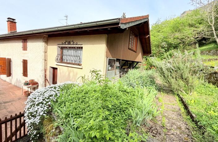 EXCLUSIVITE Collonges-sous-Salève Maison en pierre datant de 190 — photo 4
