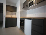 Spacieux appartement 2 pièces dans un immeuble neuf — photo 3