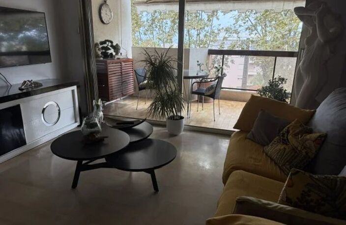 F2 MEUBLE AVEC GARAGE — photo 4