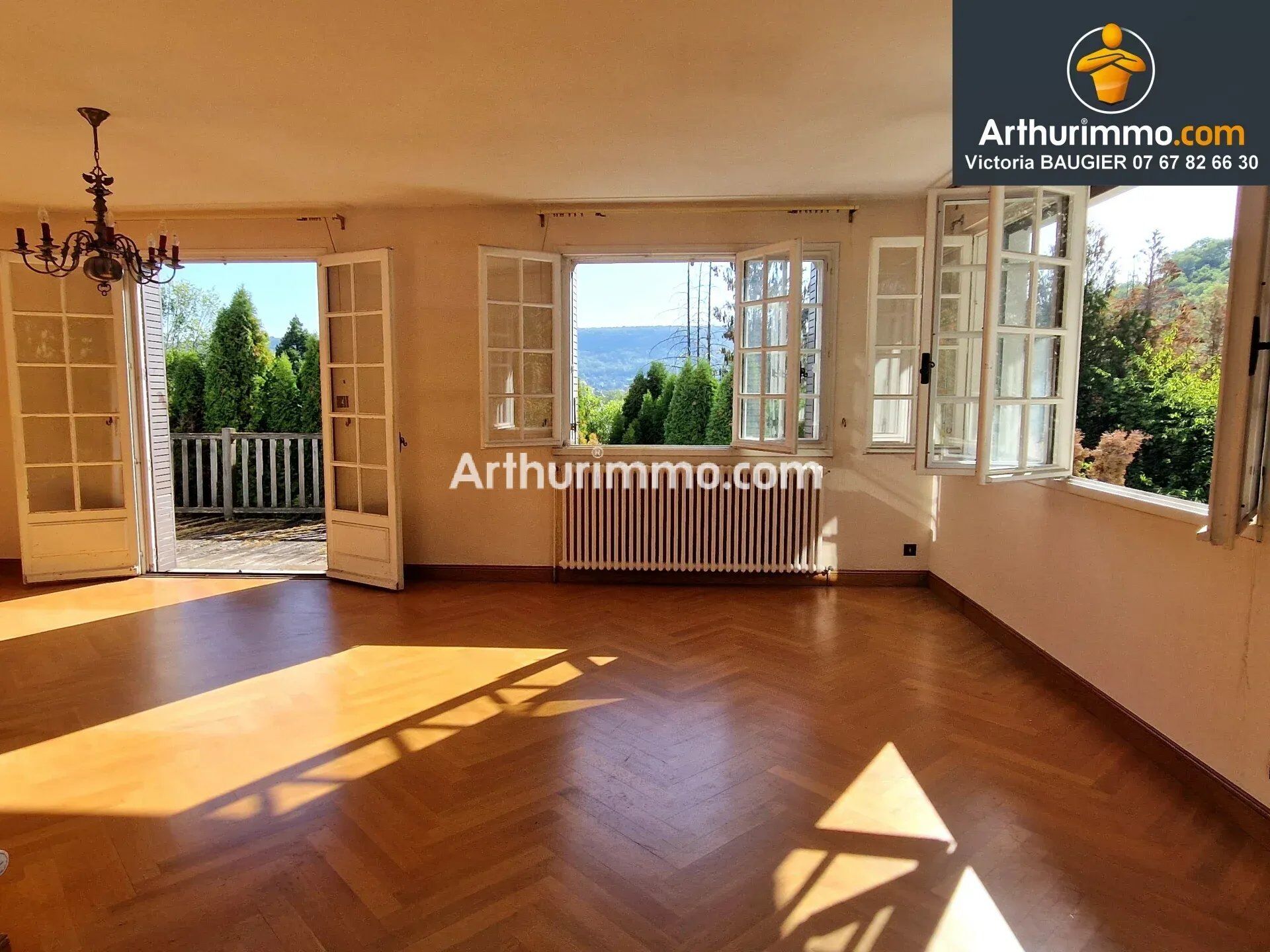 Maison 6 pièces 140 m² · à Lons-le-Saunier · 140 m² · 240 000 €