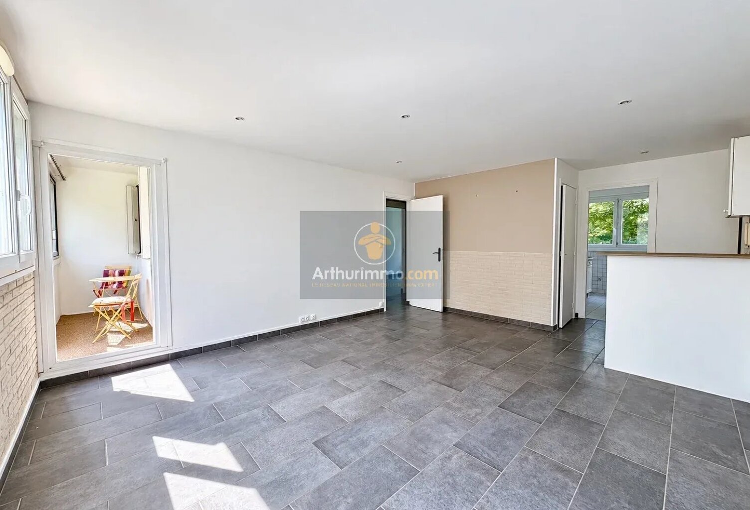 Appartement à louer 3 pièces 2 chambres Verneuil sur seine — photo 1
