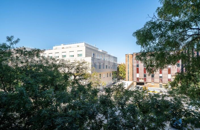 Proche MONTSOURIS STUDIO 28 m² — photo 3
