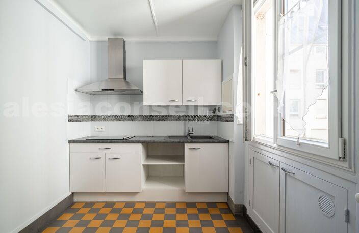 Proche MONTSOURIS STUDIO 28 m² — photo 5