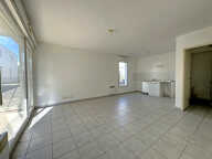 Appartement T2 avec extérieur et place de parking - ARTIGUES — photo 2