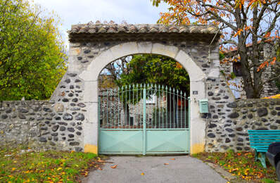 Dépt. 07 - A VENDRE à LAVILLEDIEU - Maison ancienne en pierr — photo du bien