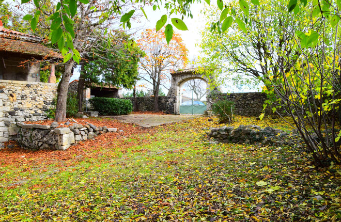 Dépt. 07 - A VENDRE à LAVILLEDIEU - Maison ancienne en pierr — photo 4