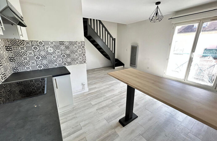 APPARTEMENT F2 EN DUPLEX — photo 4