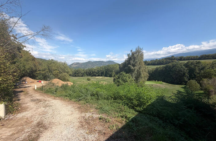 HAUTE-JARRIE - Terrain à bâtir constructible et viabilisé — photo 2