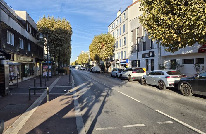 Pont de Bry Emplacement 1 LOCAL COMMERCIAL 31 M² FAIBLE LOYER — photo 3
