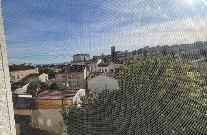Lyon 5/Trion T1 meublé — photo 2