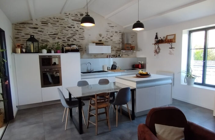 À LOUER   MAISON MEUBLÉE DE PLAIN-PIED   3 CHAMBRES — photo 4