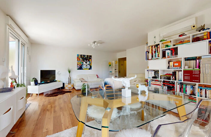 Terrasse, Cote Pavée superbe appartement T3 — photo 2