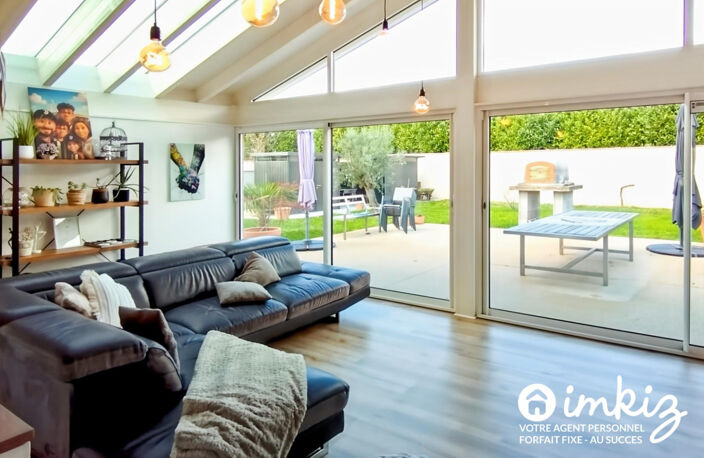Maison familiale avec piscine et beaux volumes — photo 4