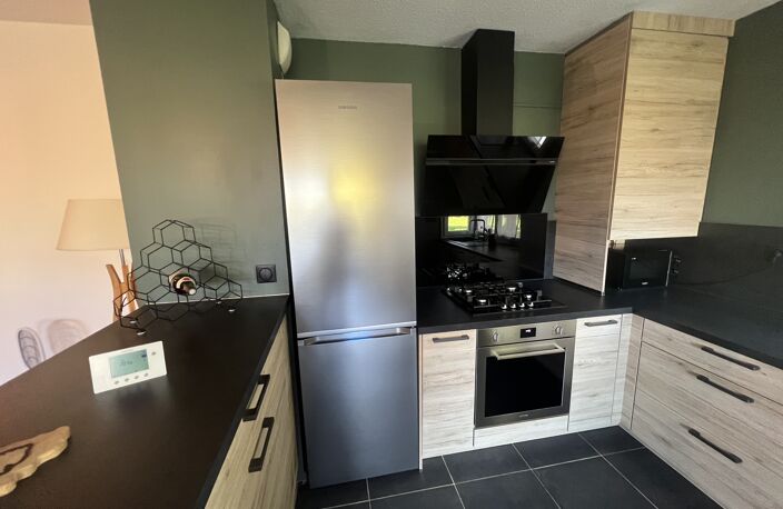 Appartement T4 avec terrasse et jardin — photo 2