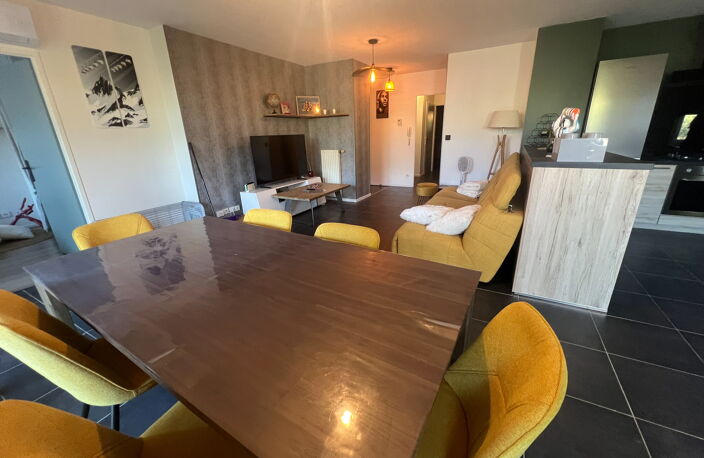 Appartement T4 avec terrasse et jardin — photo 4